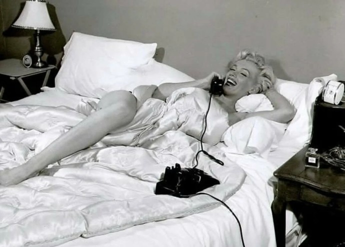 Gün içerisinde telefonla ortalama ne kadar süre konuşuyorsun?