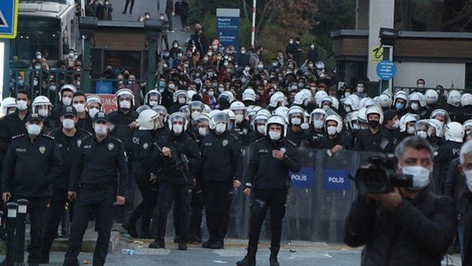Sizce 19 senelik Akp iktidarı ve Erdoğan başarılı mı?