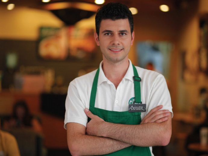 Starbucks'ta Çalışmak: Maaşları Ne Kadar? Şartları Nasıl?