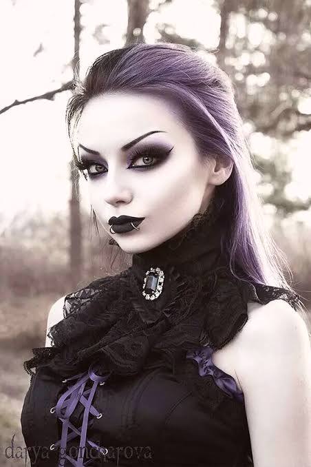 Goth girl makyajı nasıl olmalı?