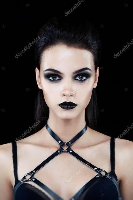 Goth girl makyajı nasıl olmalı?