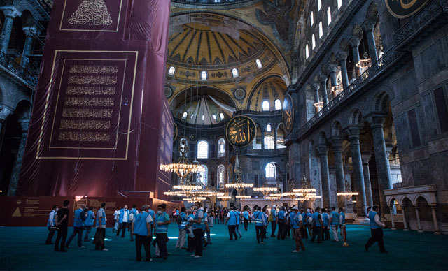 Müftüden cuma hutbesi: Selanikten gelenlerin yüzde 90ı gayrimüslimdir! Atatürkü ve göçmenleri hedef alan bu aymazlık neden?