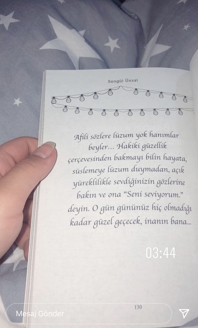 Kız arkadaşımla ayrıldık şöyle bir paylaşım yapmış sizce ne istiyor?