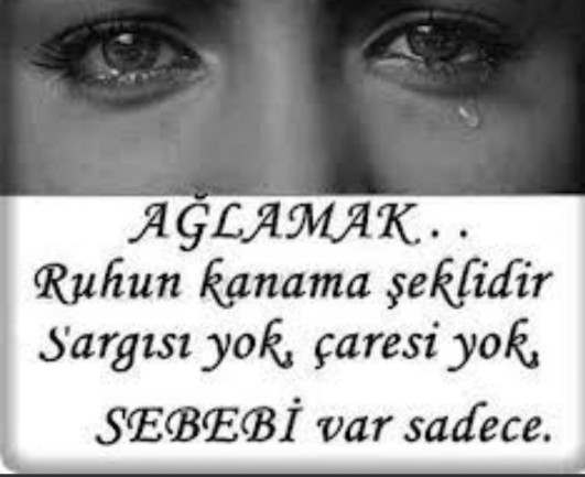 Dudaklar gülerken, insan ağlayamaz mı?