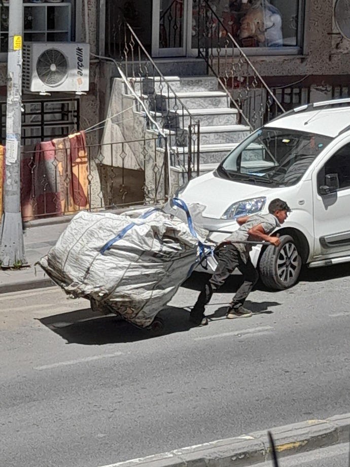 Asgari ücretle geçinebiliyor musunuz?