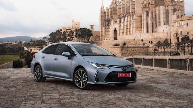 Toyota Corolla nasıl bir araba, alınır mı?