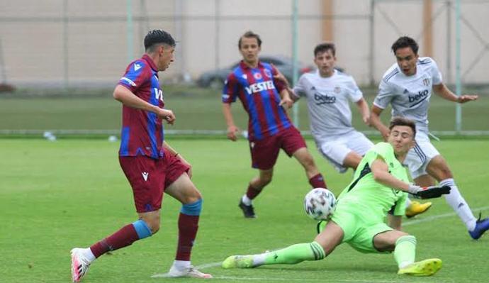 Trabzonspor U19 takımı Beşiktaşa tarihi fark attı! Trabzonspor 8-2 Beşiktaş, Ne düşünüyorsunuz?