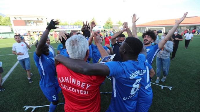 Ampute Futbol Şampiyonlar Ligi şampiyonu Şahinbey Belediyespor! Kupayı kazanan temsilcimiz hakkında ne düşünüyorsunuz?