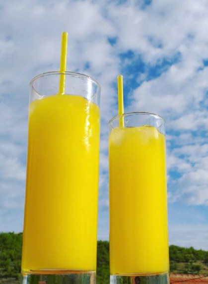 Buz gibi Frappe yaptım. Sıcak yaz günlerinde hangi içeceği tercih ediyorsunuz?