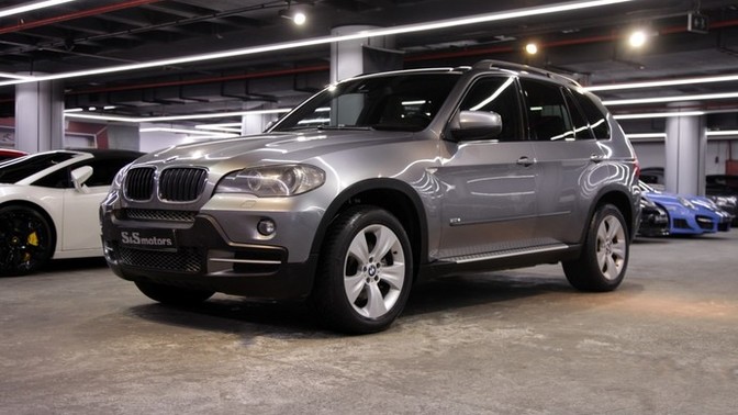 2008-2009 Bmw X5 3.0d makyajlı kasa mı, 2011-2012 Bmw 5.20d makyajlı kasa mı?