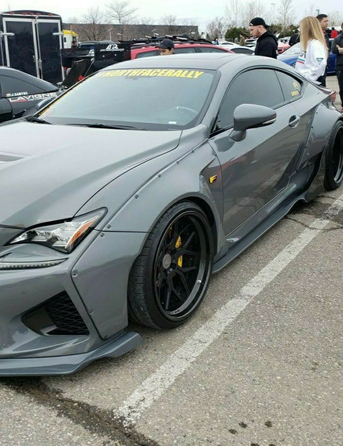 Lexus arabası olan var mı? Nasıl bir araç?
