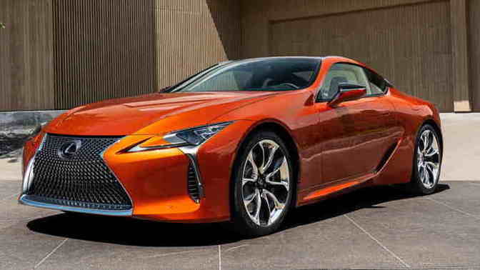 Lexus arabası olan var mı? Nasıl bir araç?