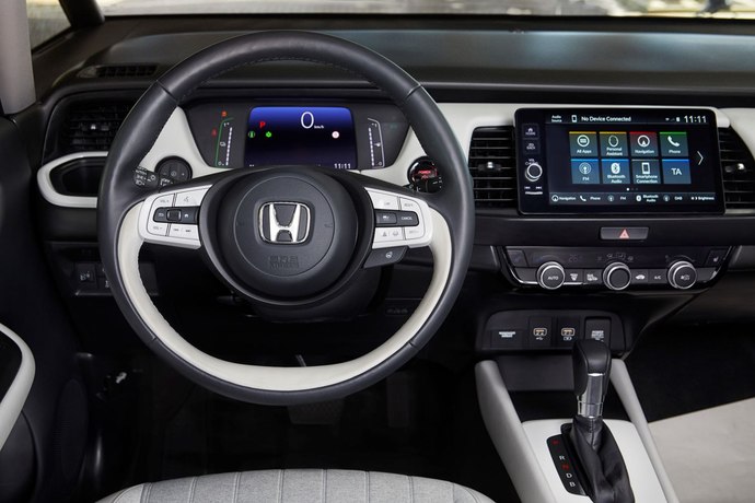 Yeni Honda Jazz Hibrit Crosstarı nasıl buldunuz, beğendiniz mi?