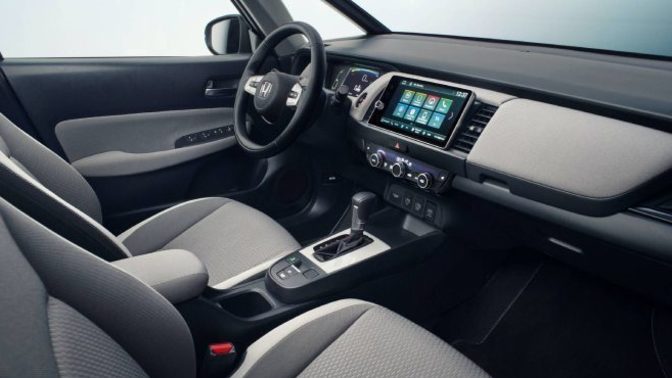 Yeni Honda Jazz Hibrit Crosstar'ı nasıl buldunuz, beğendiniz mi?