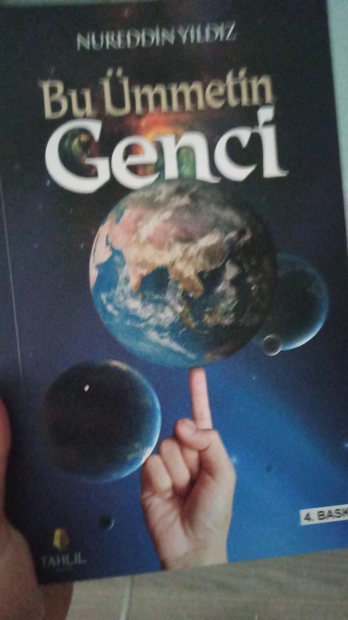 Arkadaşlar kitap önerir mısınız?