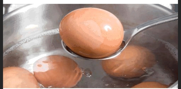 Yumurtayı günlük kullandığınız tencerelerde mi haşlıyorsunuz yoksa ayrı bir tencereniz var mı?