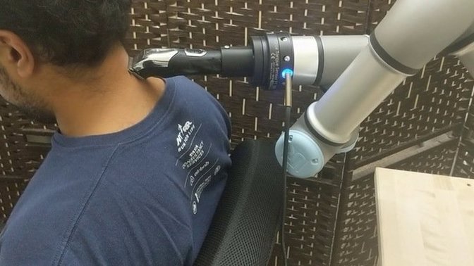 Yapay zekalı, robot kuaförlere traş olur musunuz?