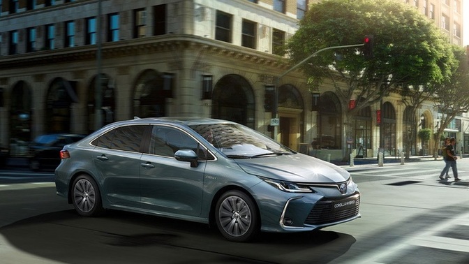 165 bin bütçem var, Megane mi Corolla mı?