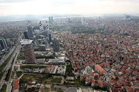 NASA, İstanbul'un uydu görüntüsünü paylaştı! Fotoğraftan gözünüzü alabildiniz mi?