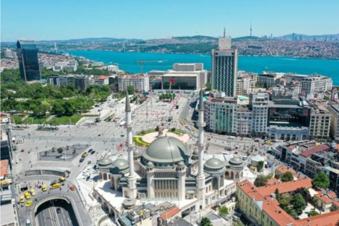 Cumhurbaşkanı Erdoğanın katılımıyla Taksim Camii bugün açılıyor. Yeni cami açılışını nasıl değerlendiriyorsunuz?
