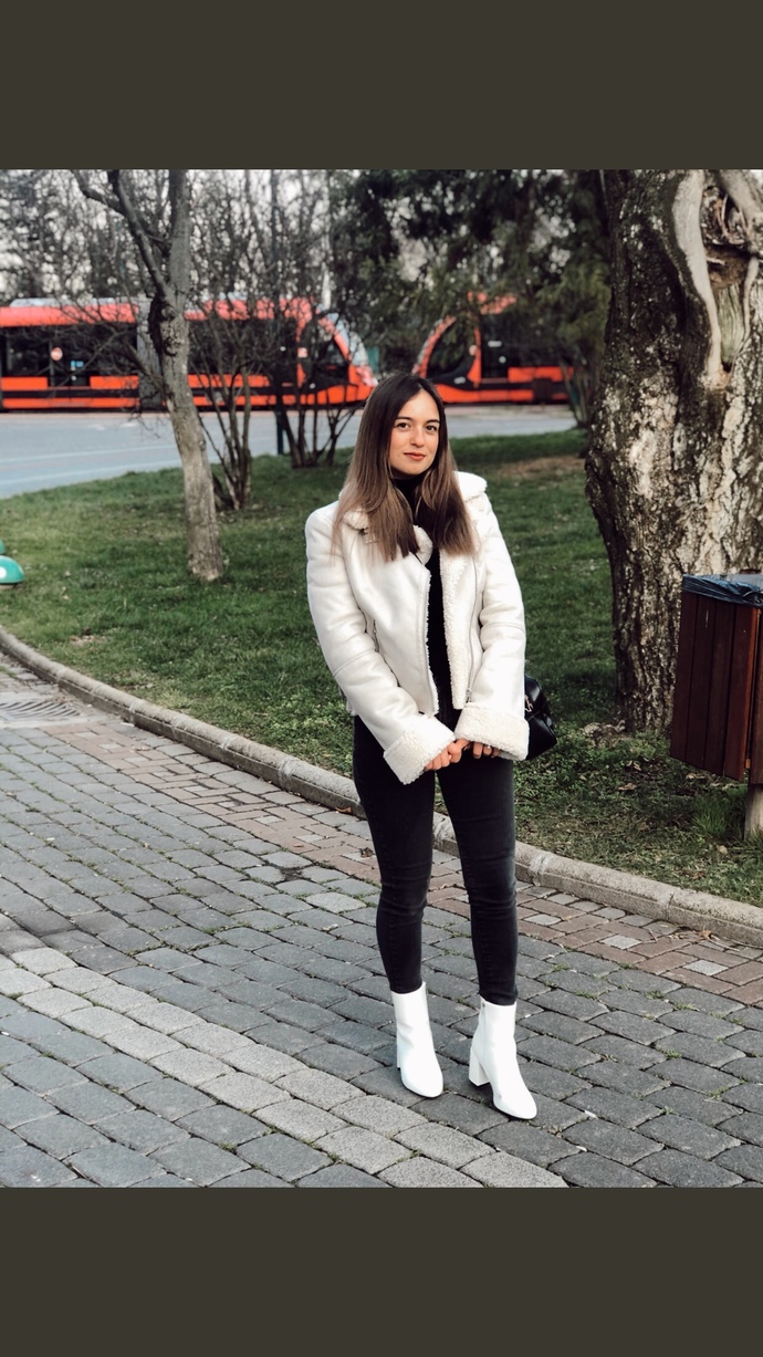 Sizce saçım koyu renk mi yoksa açık renk mi olmalı?