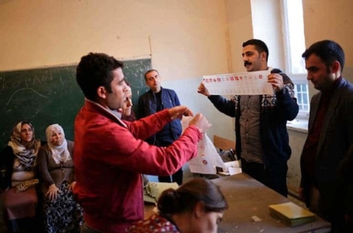 Seçim yasası: Baraj yüzde 5’e iniyor; Türkiye 124 bölgeye ayrılıyor?