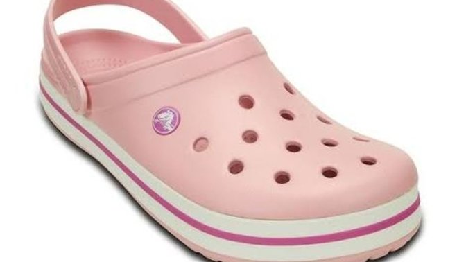 Hastanede neden doktorlar ve hemşireler sürekli bu Crocs marka terliği giyiyorlar?