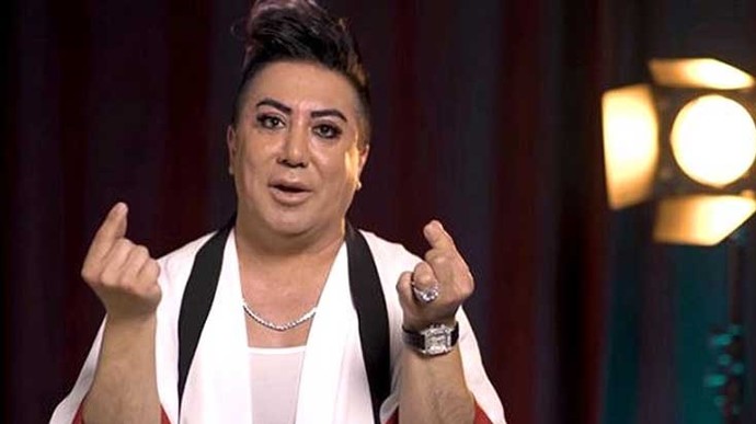Ünlü isimlerin insanlara yardım etmek gibi bir zorunluluğu var mı?
