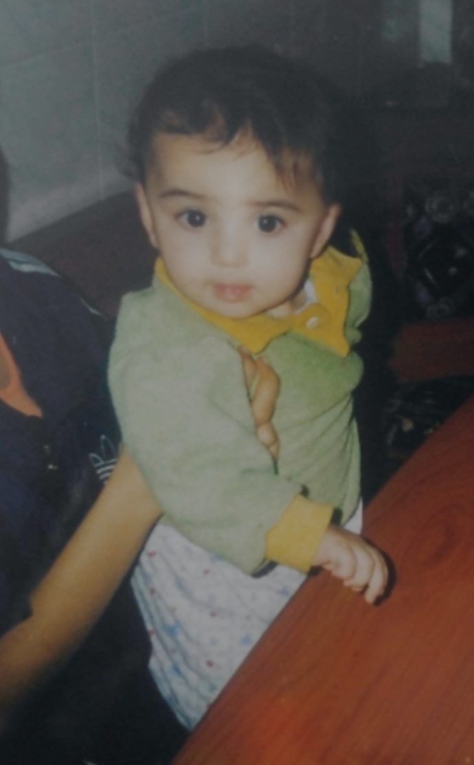Çocukluk fotoğrafı olan var mı?