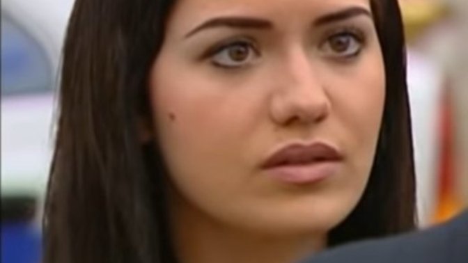 Fahriye Evcen'in güzelliği fazla abartılıyor mu?