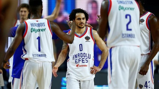 Anadolu Efes, EuroLeague'de ilk kez şampiyon oldu! Sizce maçın yıldızı kimdi?