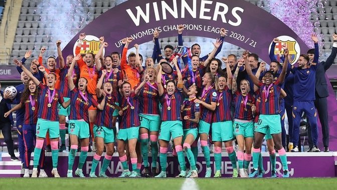 Barcelona Kadın Futbol Takımı sezonu üç kupayla tamamladı, ülkemizdeki kadın futbolu hakkında ne düşünüyorsunuz?