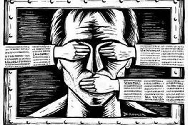 Yolsuzluk haberi nedeniyle evi basılan gazeteci mesleği bıraktı?