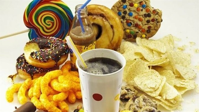 En sevdiğiniz abur cuburlar neler🍩🍪🍭🧁?