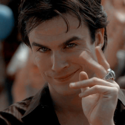 The Vampire Diaries dizisininde favori karakteriniz hangisi?