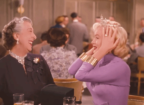 Hayranlığın İki Yüzü: Kör Takipten Gerçek Saygınlığa 10