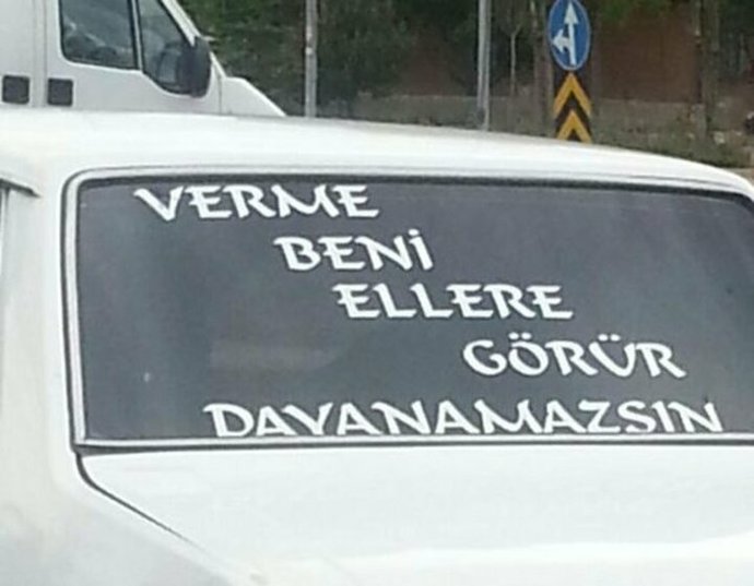 Arabamın arka camına yazı yazdıracağım, ne olabilir?
