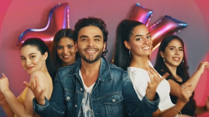 İsmail YK dinlediğim için neden dışlanıyorum :D?