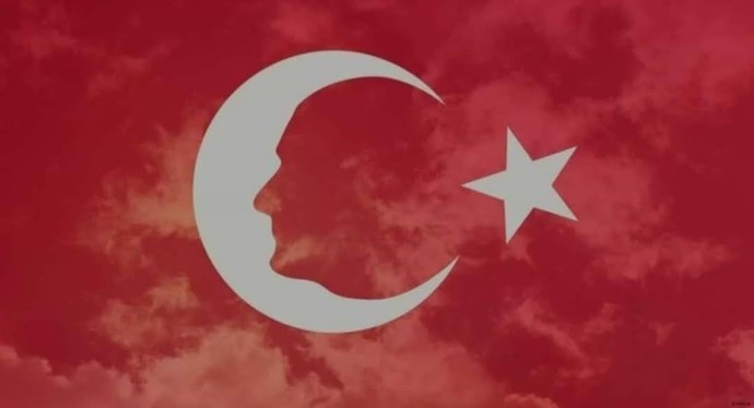 Bana bir dövme modeli önerir misiniz? Sizin dövmeniz var mı?