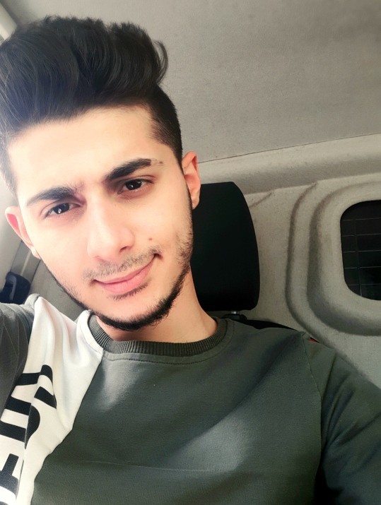 Arkadaşlar artık kendime yeni bir karar aldım Yeni bir fikir?