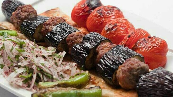 Gelinim mutfaktayı izleyenler var mı?