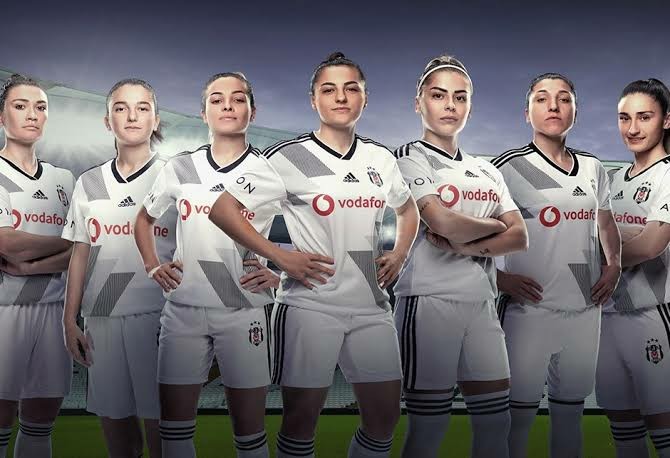 Kadın futbolu, erkek futbolu kadar izlenir mi?