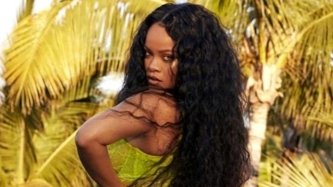 Fiziğim Rihanna ile aynı. Kızlar beni kıskanıyor mu? 