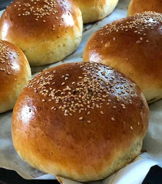 Evde çok fazla un var, hamburger ekmeği yapacağım. Püf noktalarıyla tarif verir misiniz?