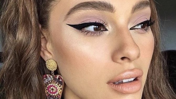 Kısa eyeliner mı, uzun eyeliner mı daha çekici?