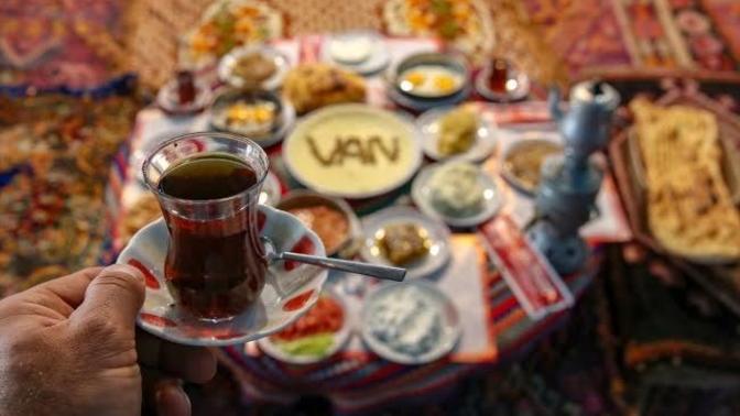 Bugün dünya kahvaltı günü! Kahvaltıda neler seversiniz?