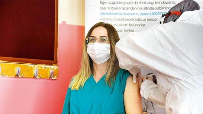 Eğitim çalışanlarının aşı randevuları sisteme tanımlandı. Bu süreçte eğitimciler ne gibi sorunlar yaşıyor?