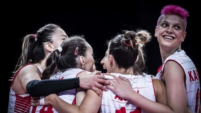 Voleybol Milletler Ligi'nde Filenin Sultanları 7'de 7 yaptı! Gururlu musunuz?