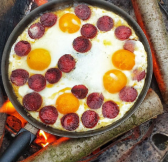 Sucuklu yumurta mı? tost mu?