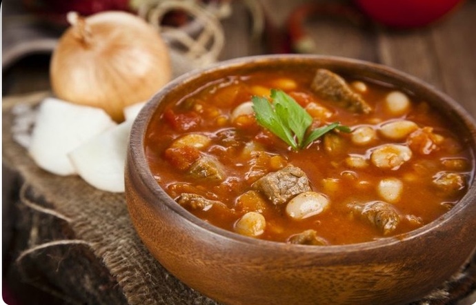 Hangisinin lezzetine doyum olmaz?Etli kuru fasulye mi Pastırmalı kuru fasulye mi?